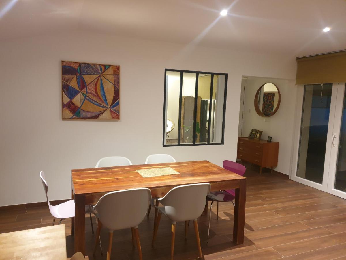 Jas Dou Felibrige Bed & Breakfast Puget-Ville Bagian luar foto