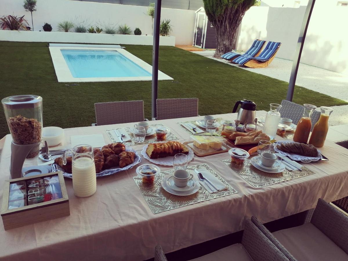 Jas Dou Felibrige Bed & Breakfast Puget-Ville Bagian luar foto